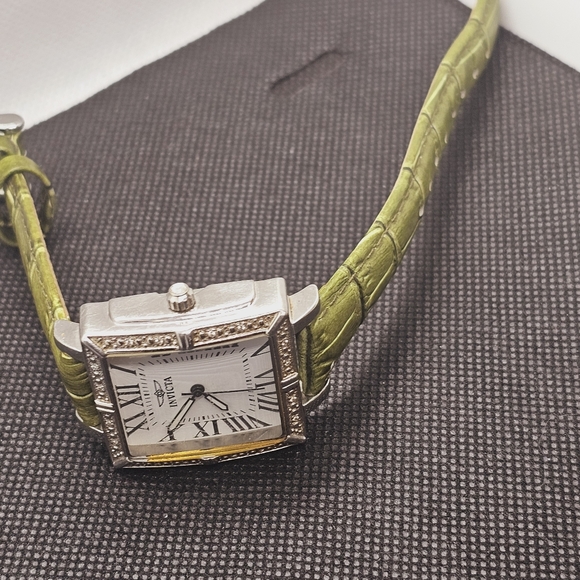 Genuine Invicta Tritnite Night Glow Flame Fusion Crystal Wristwatch - Picture 7 of 14